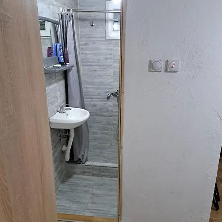 Hostel Lalinac Lalince