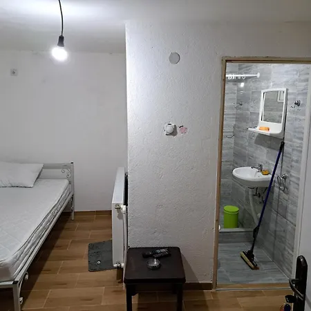 Hostel Lalinac Lalince